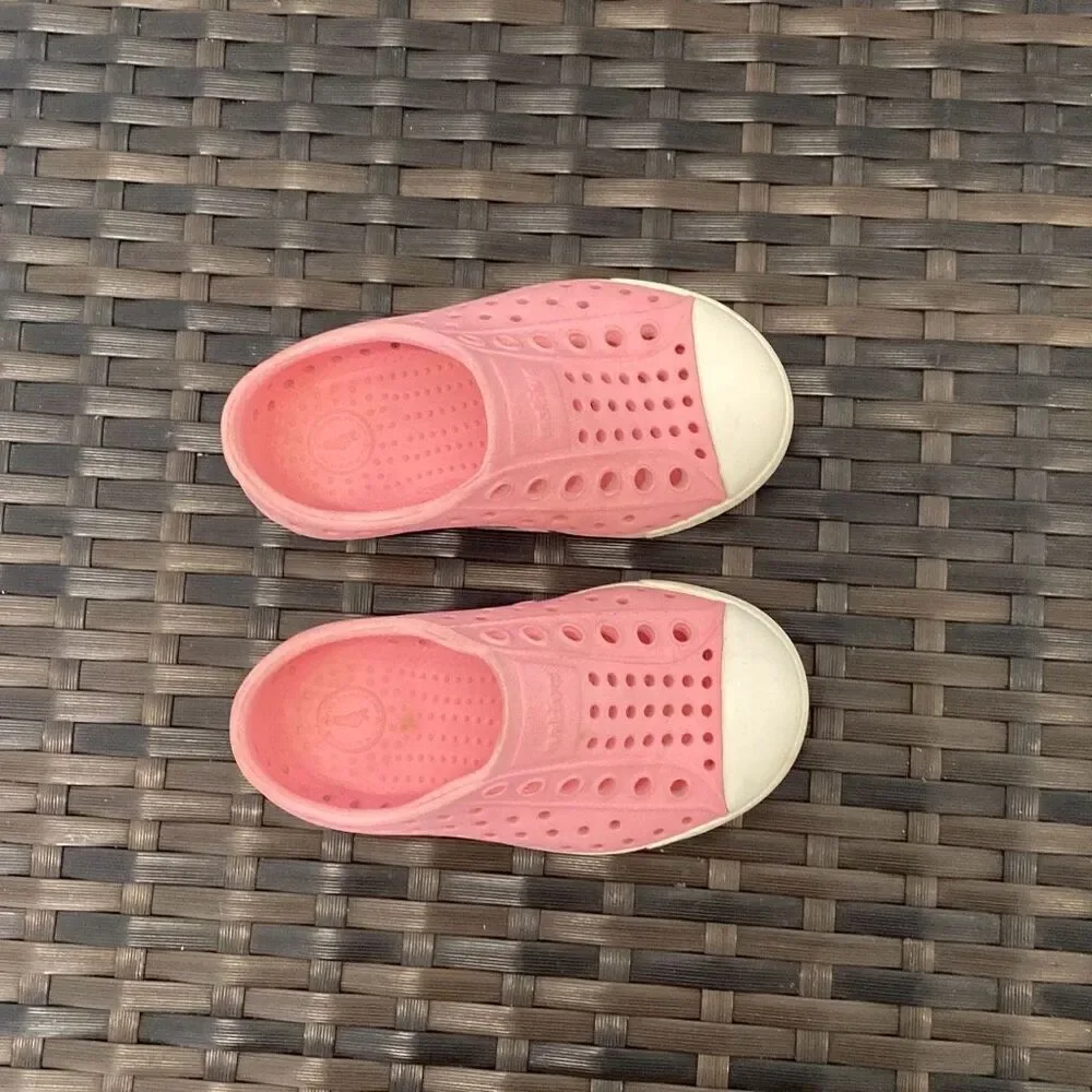 Native Jeffersons children’s size 6